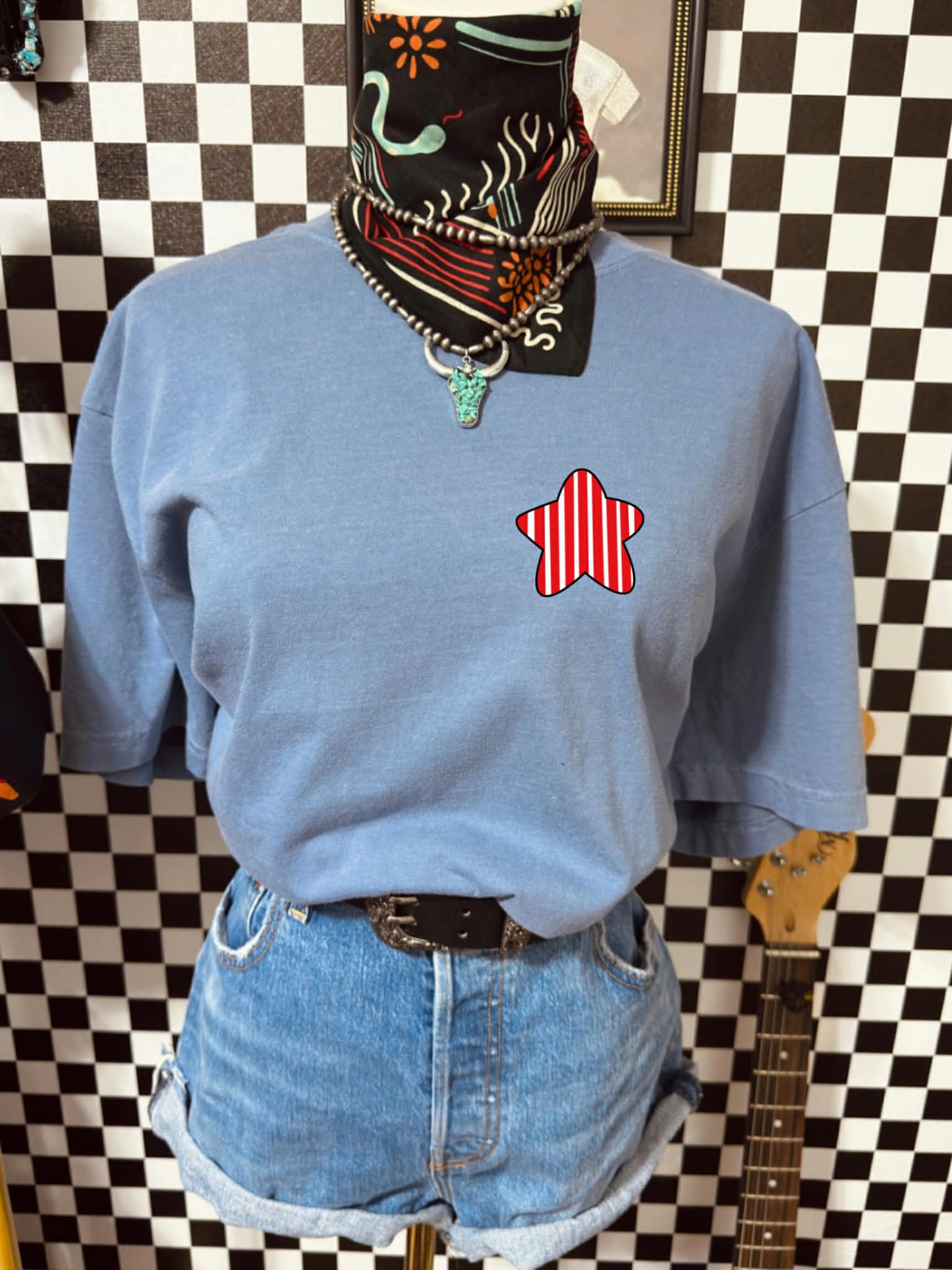 Simple star pocket Graphic Tee