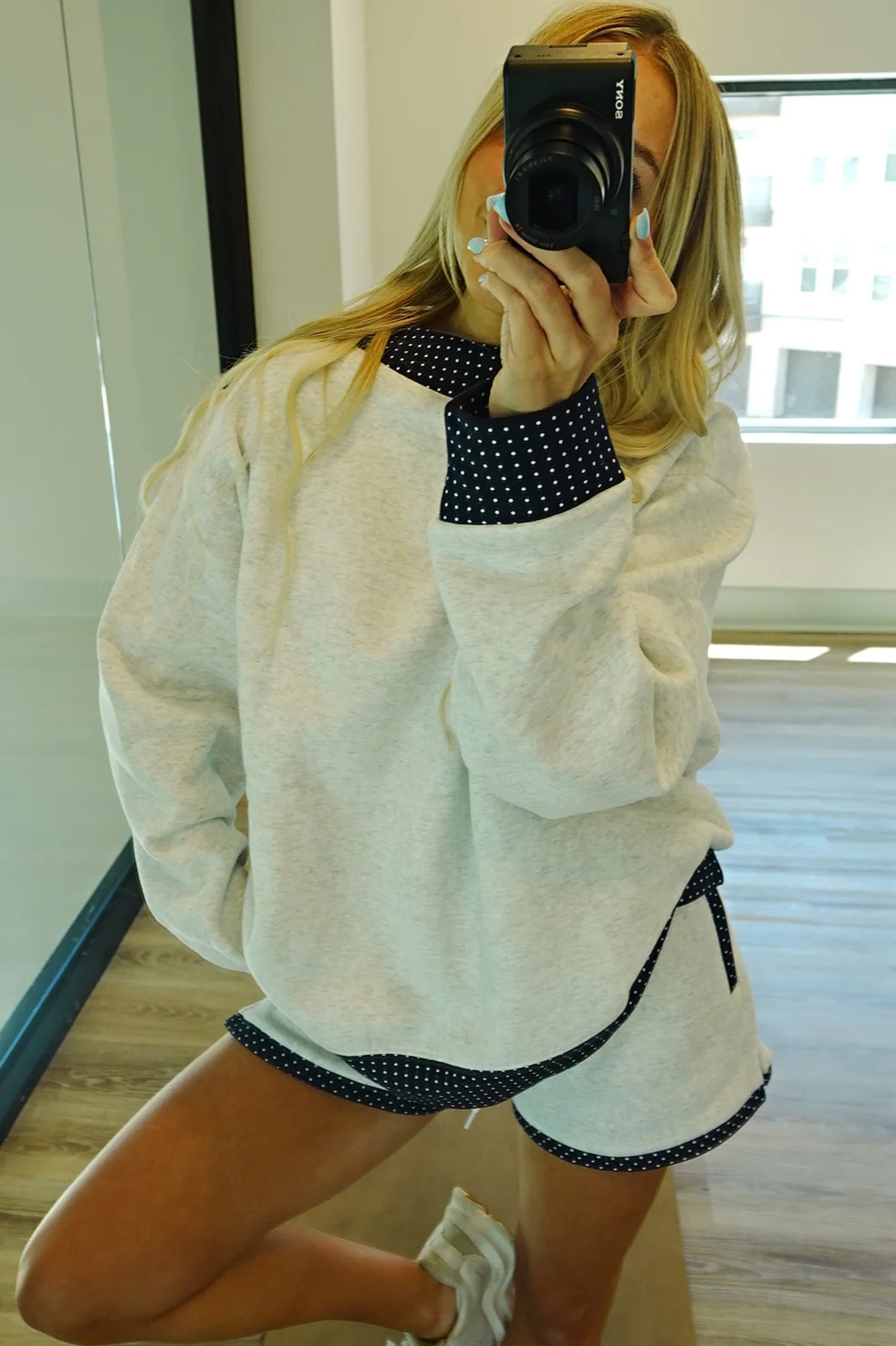 Light Grey Polka Dot Patchwork Mock Neck Pullover Casual Shorts Set