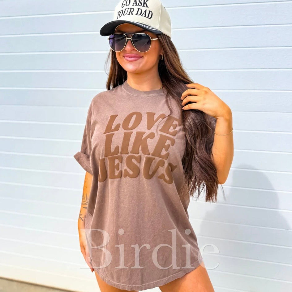 Love Like Jesus Vinyl Graphic Tee on Espresso