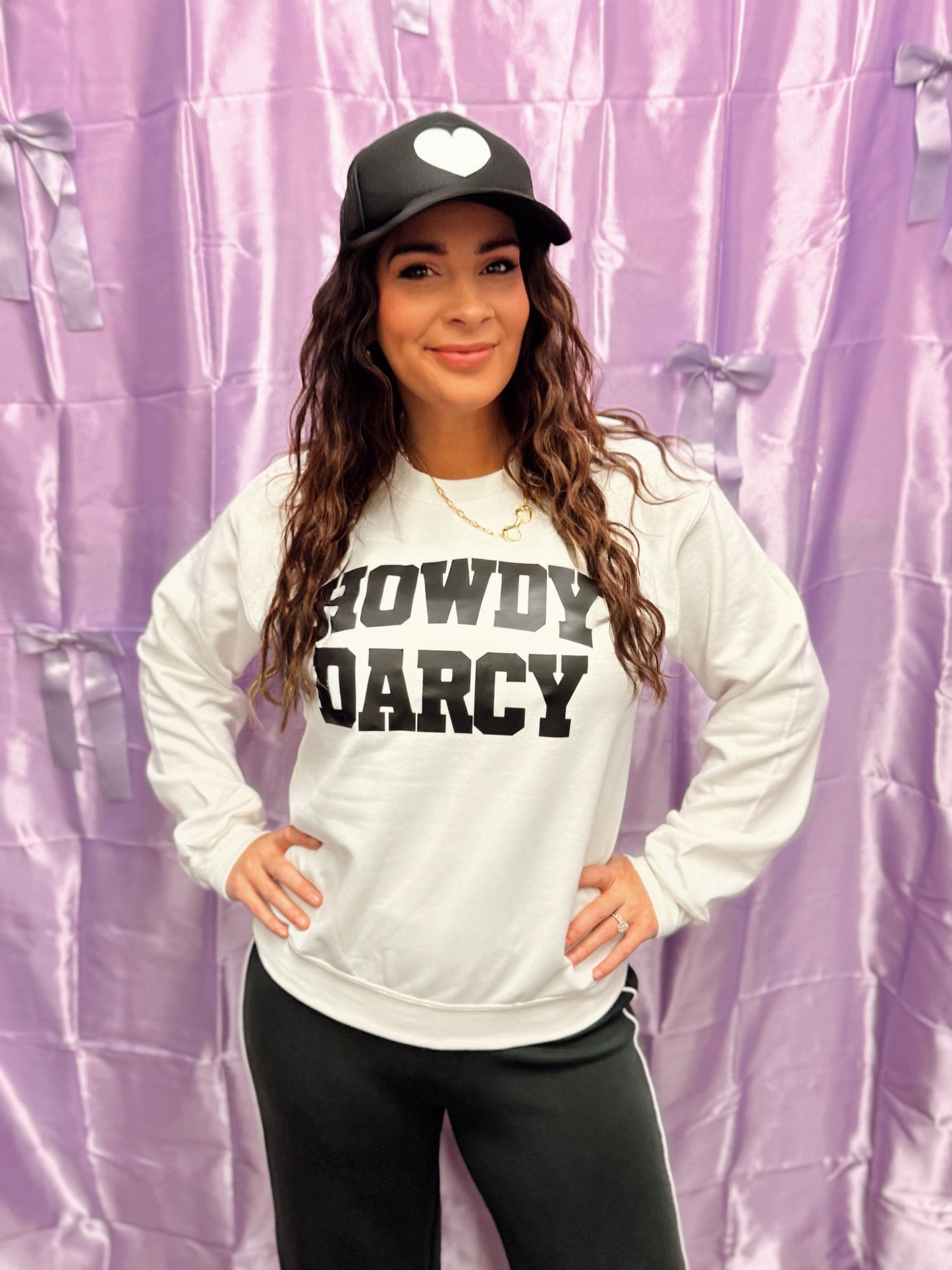 Howdy Darcy white crew pre order