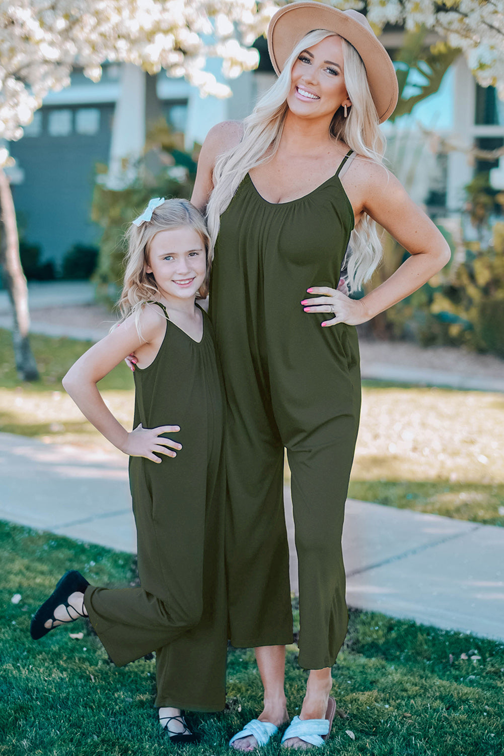 Green Grey Casual Spaghetti Straps Wide Leg Pocketed Jumpsuits