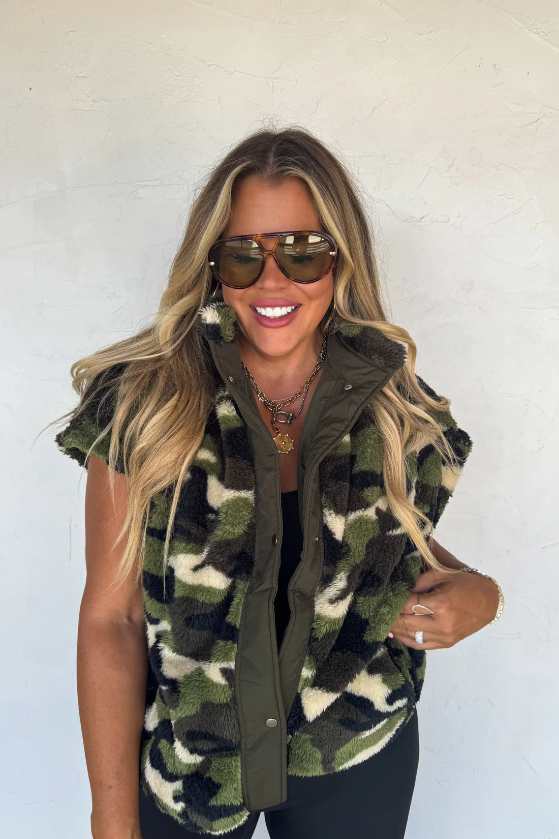 PREORDER- LINDEN SHERPA VEST JACKET