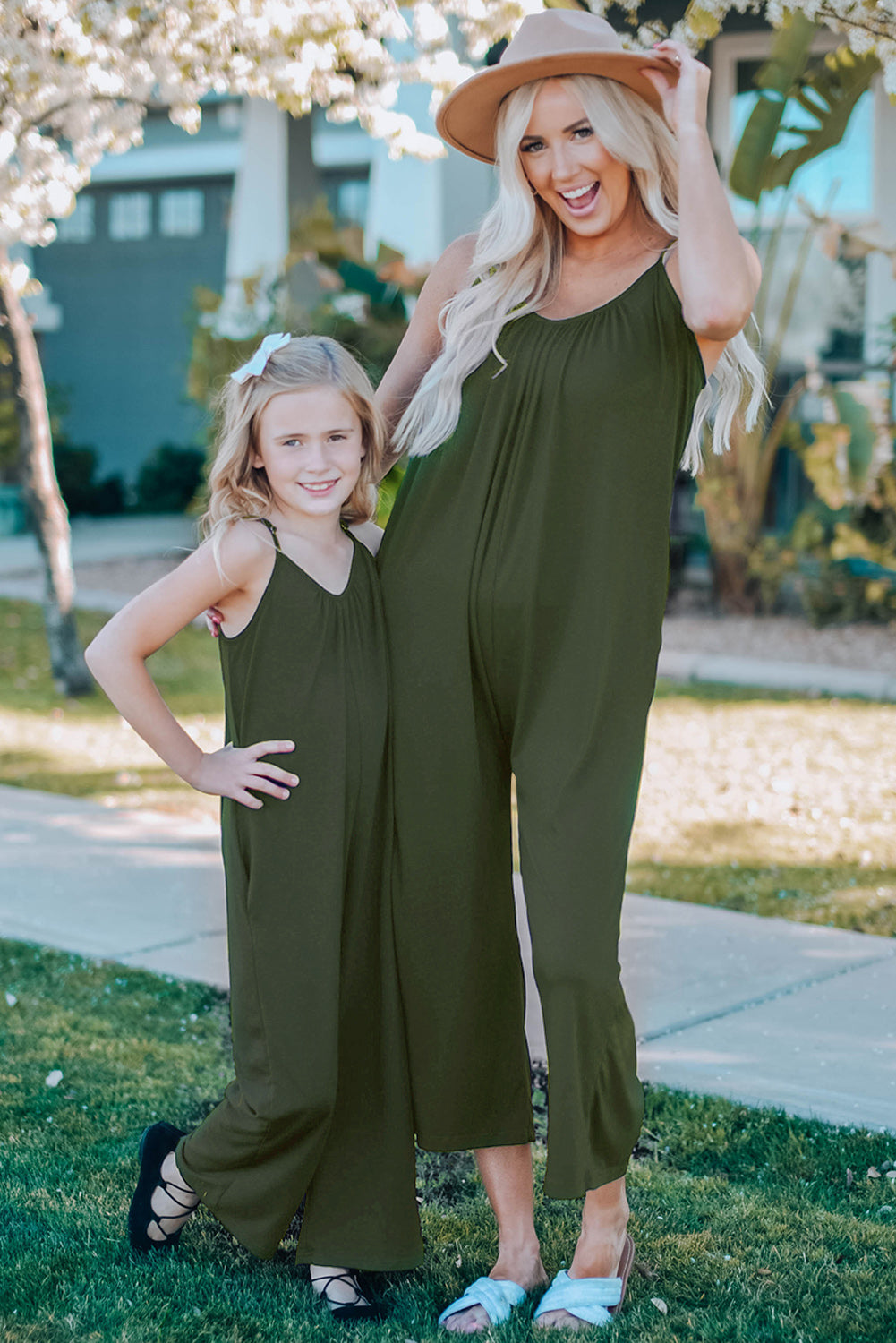 Green Grey Casual Spaghetti Straps Wide Leg Pocketed Jumpsuits